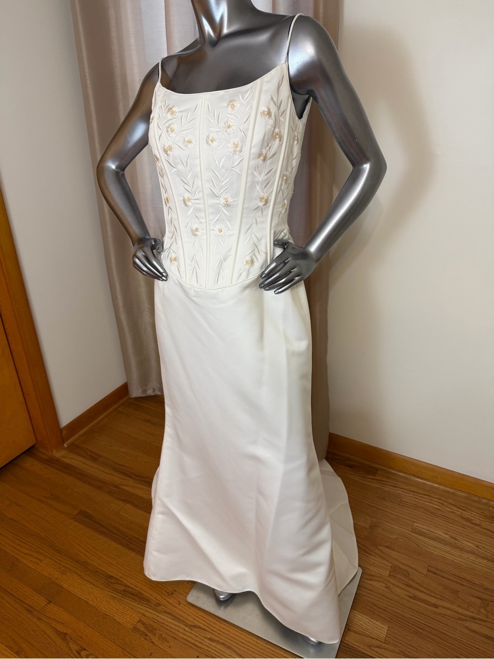 David's Bridal Ivory Embroidered Spaghetti-Strap Wedding Gown Style 9173.